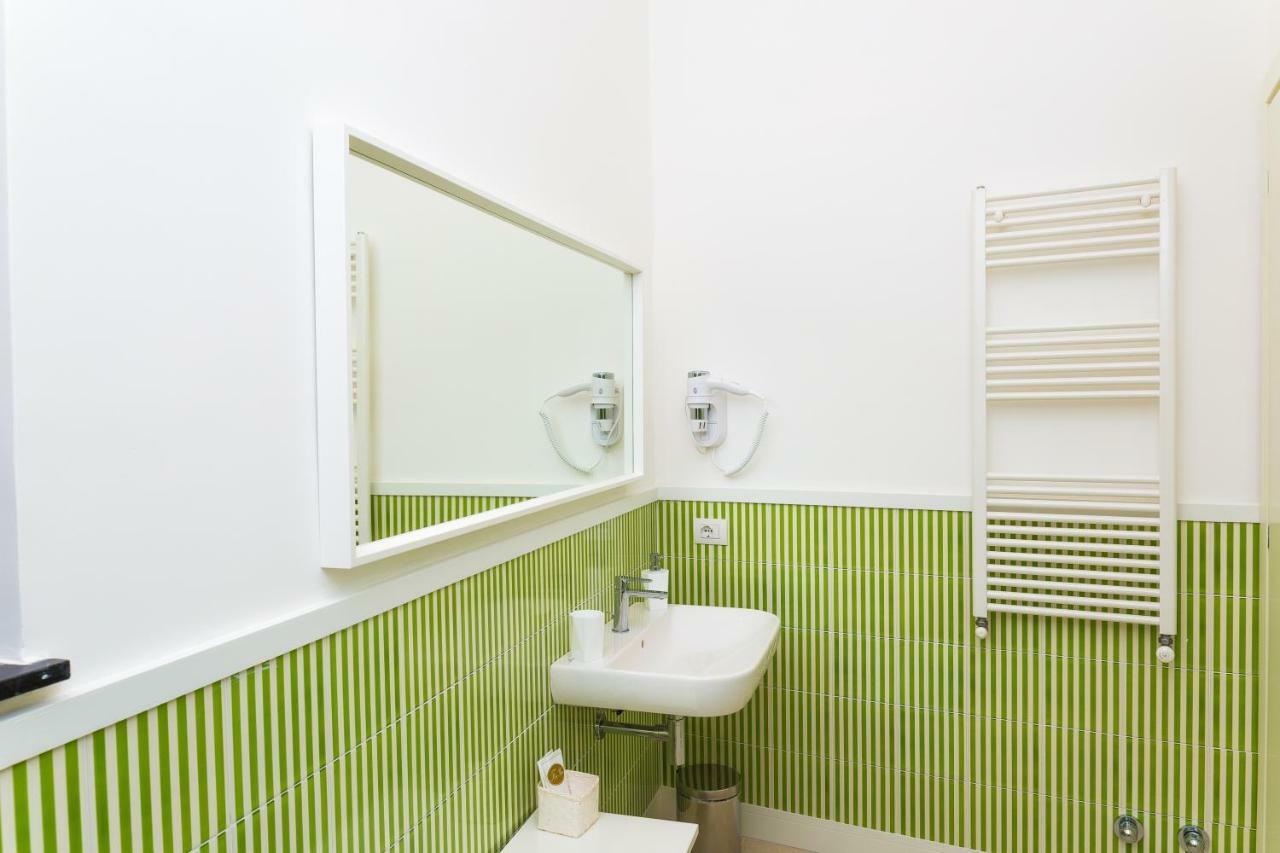 Maison Ro' Meta Luaran gambar